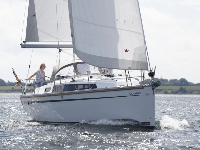Ein Bavaria Cruiser 34 mieten in Heiligenhafen
