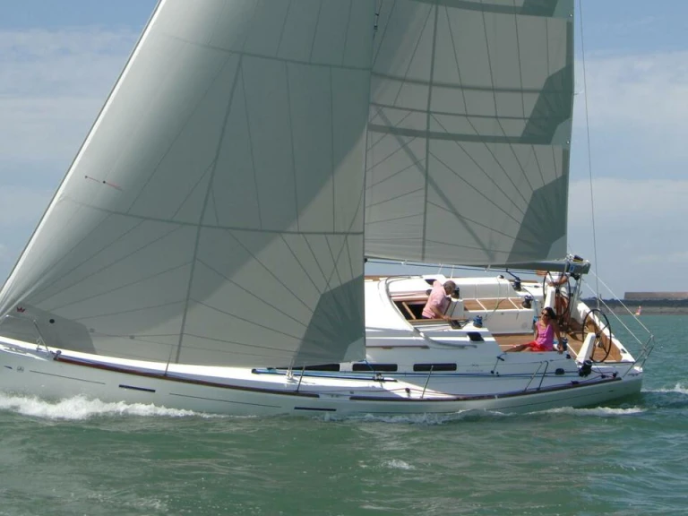 Ein Dufour Dufour 40E mieten in Flensburg