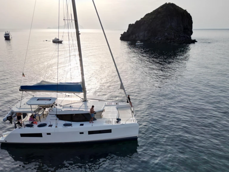 Bootsverleih Leopard Catamarans / Robertson & Caine Leopard 45 Can Pastilla Samboat