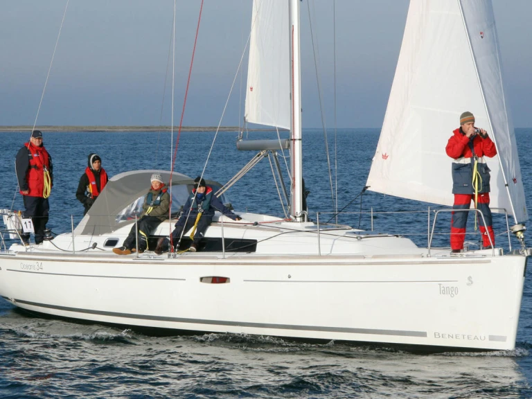Vermietung Segelboot Bénéteau mit Führerschein