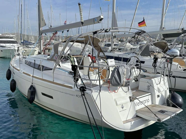 Vermietung Segelboot Jeanneau mit Führerschein