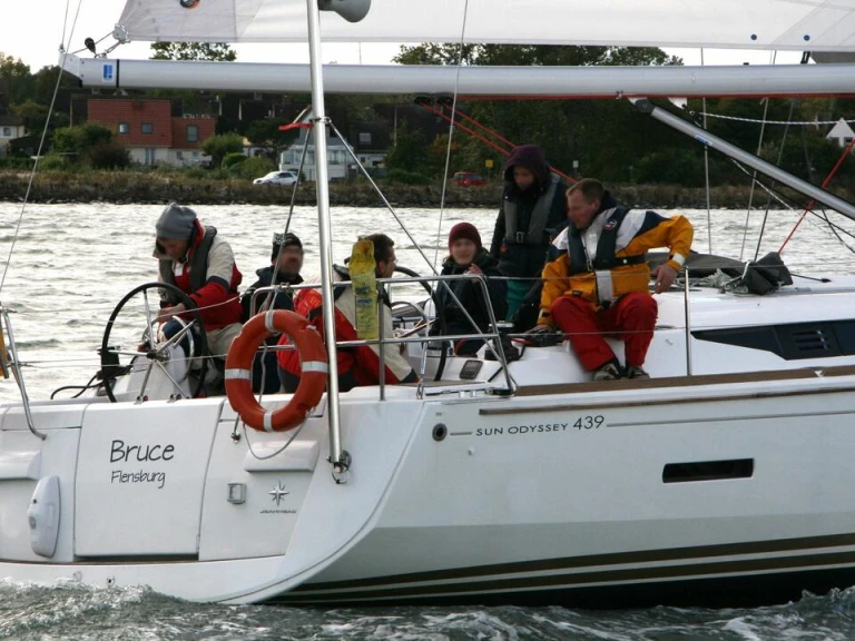 Bootsverleih Jeanneau Sun Odyssey 439 Heiligenhafen Samboat