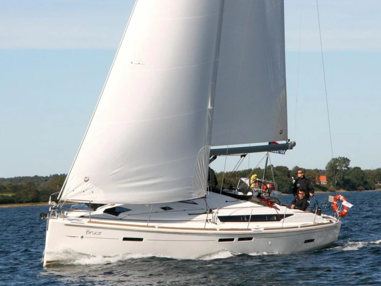 Segelboot mit oder ohne Skipper Jeanneau mieten in Heiligenhafen