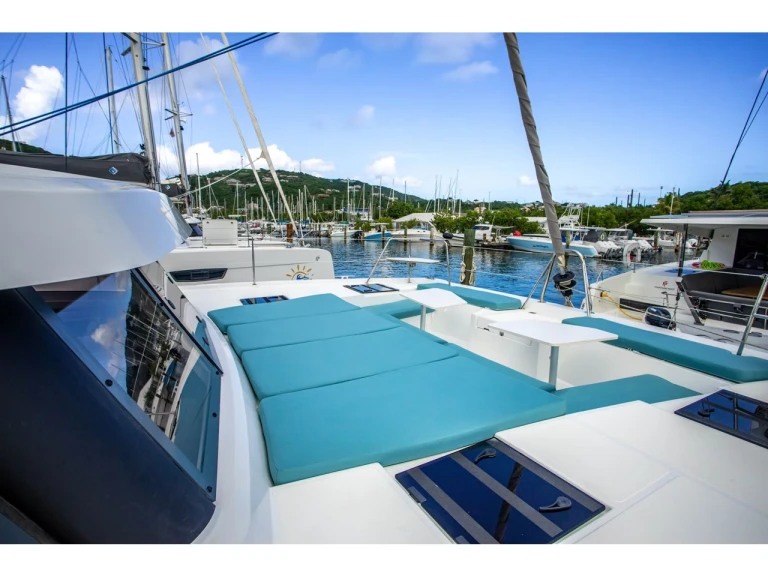Boot mieten Saint George's günstig Bali Catspace Voile