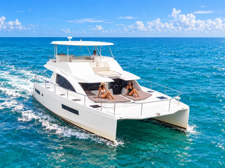 Katamaran mit oder ohne Skipper Custom Made mieten in Cartagena