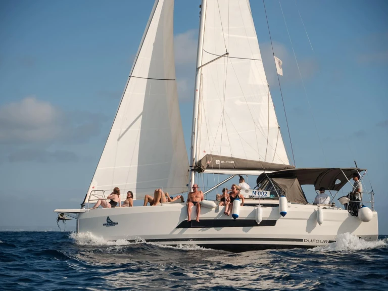 Ein Dufour Dufour 37 – Available for Crewed Daily Charters Only mieten in Castellammare del Golfo