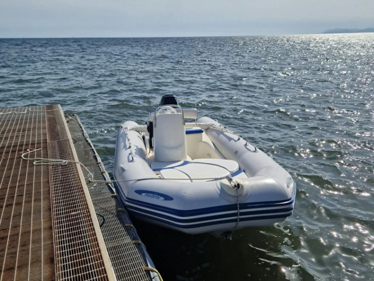 Vermietung Schlauchboot Zodiac mit Führerschein