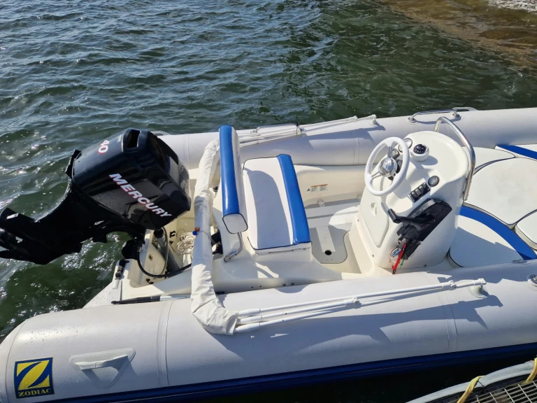 Schlauchboot mieten in Quartu Sant'Elena zum besten Preis