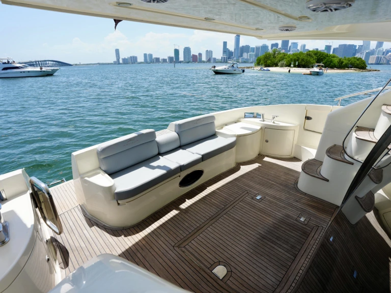 Yacht mit oder ohne Skipper Azimut mieten in Miami