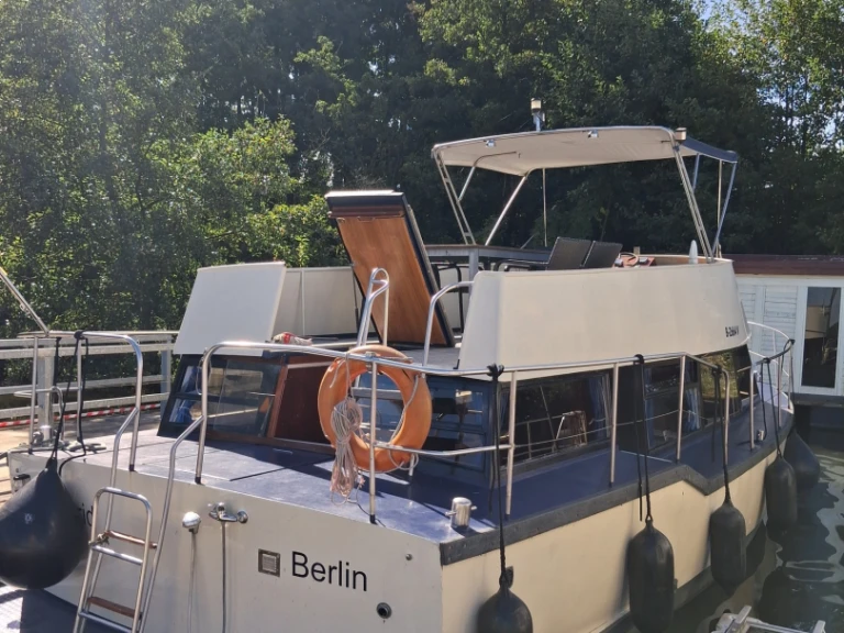 Hausboot mit oder ohne Skipper Motoryachten mieten in Wildau