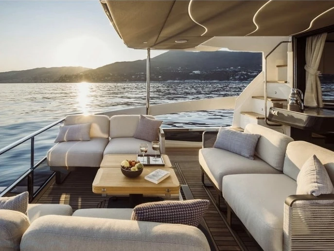 Motorboot mit oder ohne Skipper Absolute mieten in Castellammare di Stabia