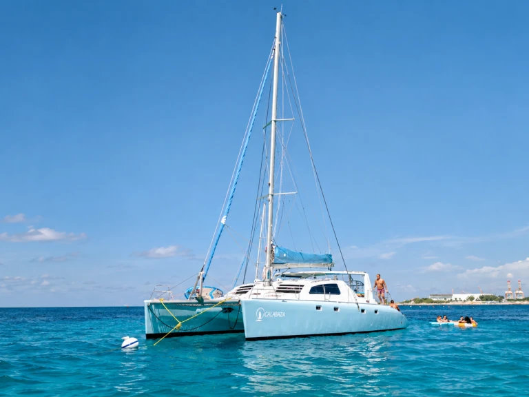 Katamaran mieten in Bridgetown - Custom Made custom
