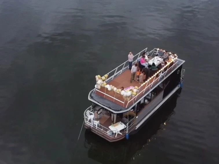 Bootsverleih Custom Hausboat 1150 Berlin Samboat