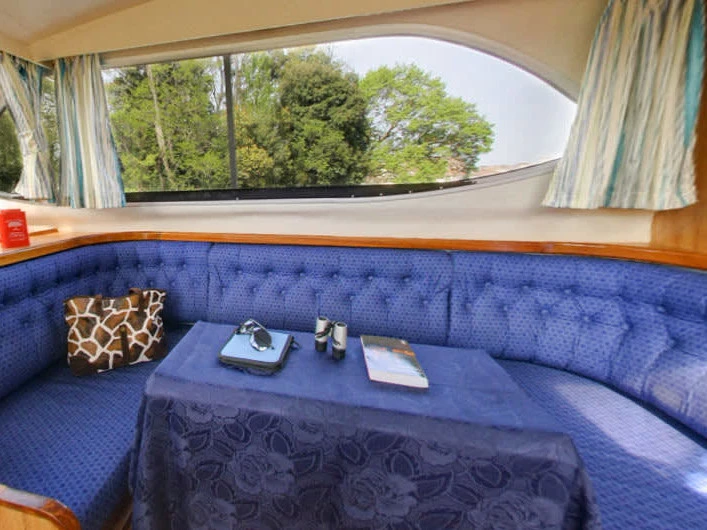 YachtCharter in Saint-Gilles du Gard - Le Boat Countess auf SamBoat