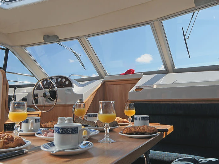 Motorboot mit oder ohne Skipper Le Boat mieten in Homps