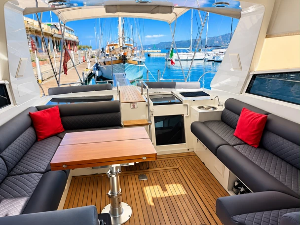 YachtCharter in Triest - Raffaelli Mistral 50 Hard Top auf SamBoat