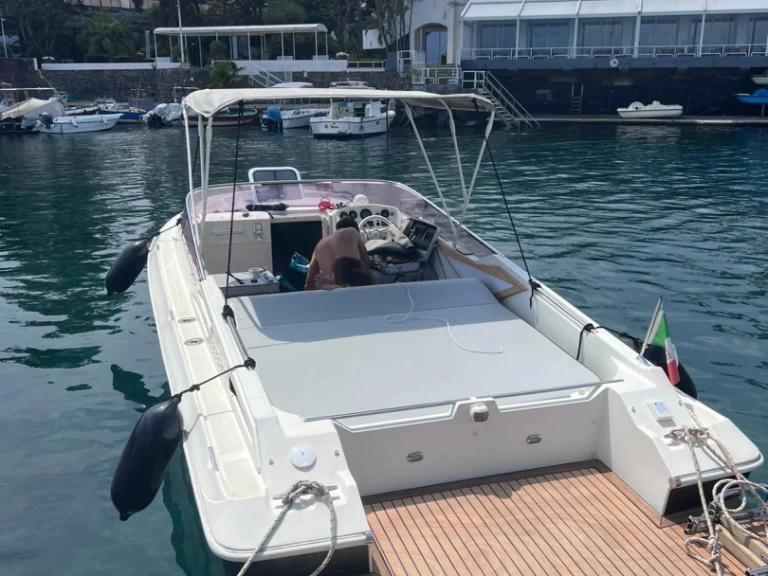 Bootsverleih PRIMATIST By Bruno Abbate First 25 Catania Samboat