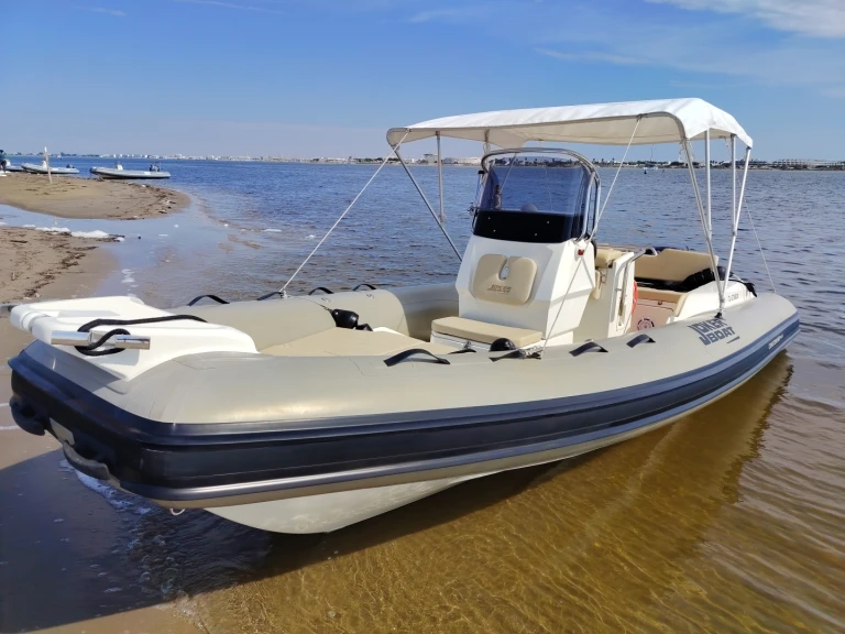 Motorboot mit oder ohne Skipper Karnic mieten in Port-Camargue