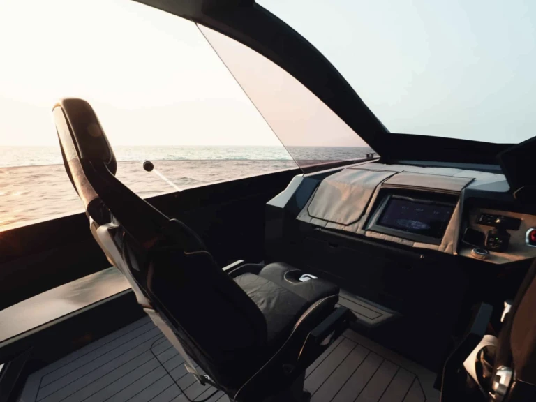 Tecnomar Lamborghini 63  mieten Dubai Marina