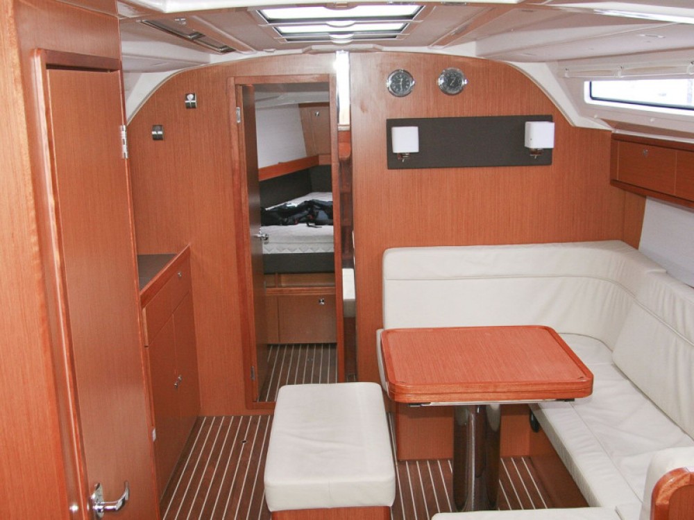 Mieten Sie Ein Segelboot Bavaria Bavaria Cruiser 41 Maestral SamBoat